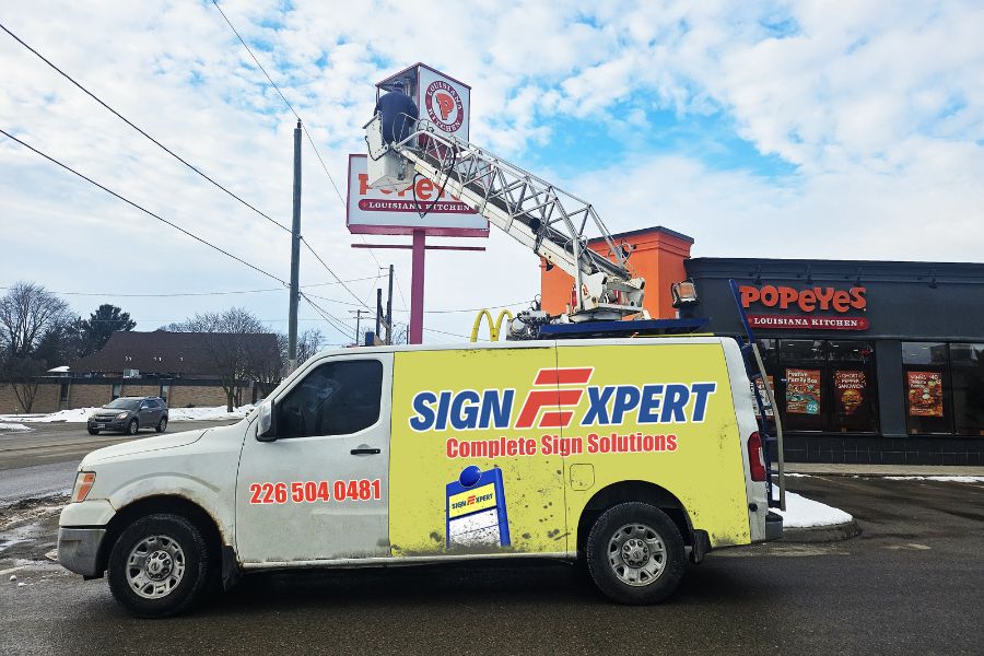 Pylon sign, Popeyes Louisiana, Strathroy, Ontario