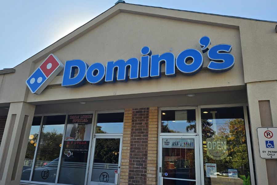 LED channel letters, Domino's Pizza, London, Ontario