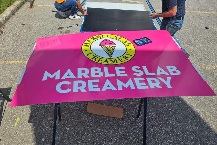 Pylon sign installation and frame repair, Marble Slab, London, Ontario